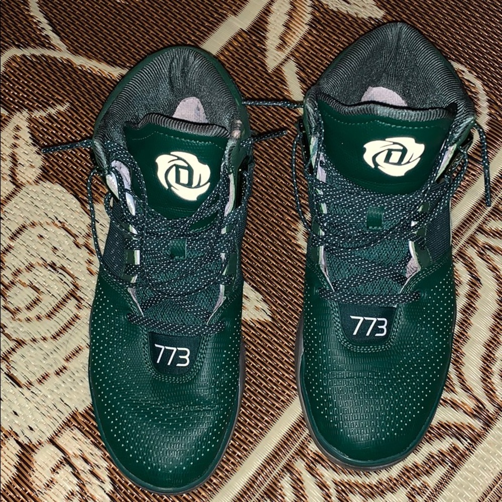 D rose 773